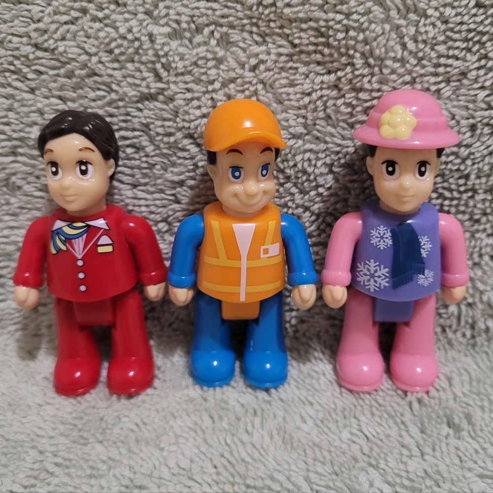 LOT of 3 Hap-P-Kid Little Learners 2 Men & 1 Woman Teacher Figures 3" Tall.
